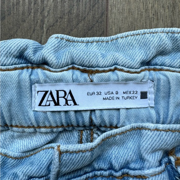 ZARA Tapered High Rise Jeans Size 0 - Picture 3 of 3